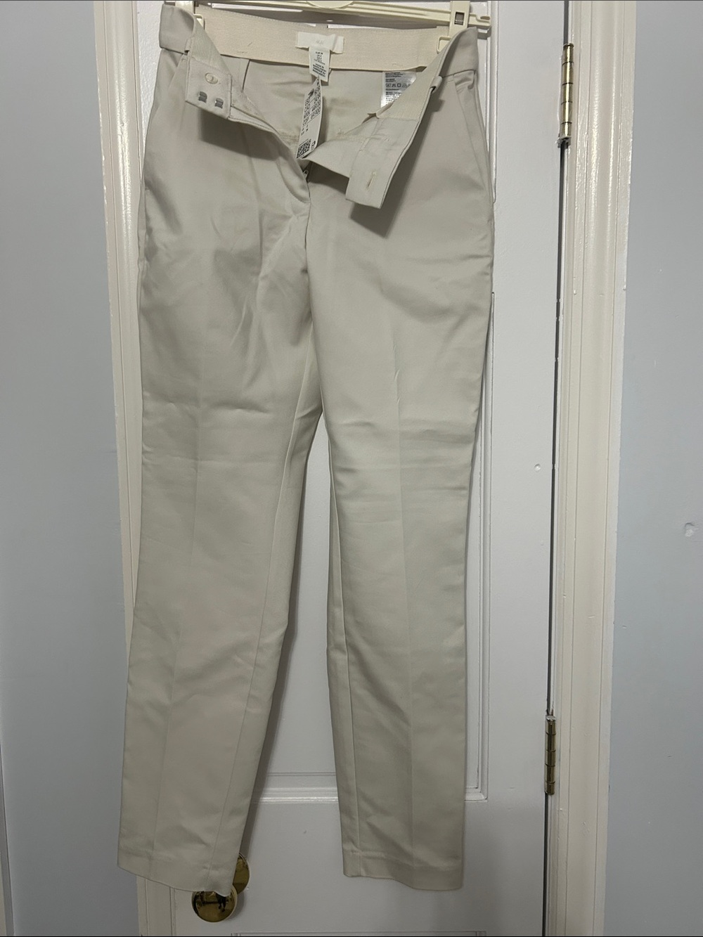 H&M Straight Chinos in Cream